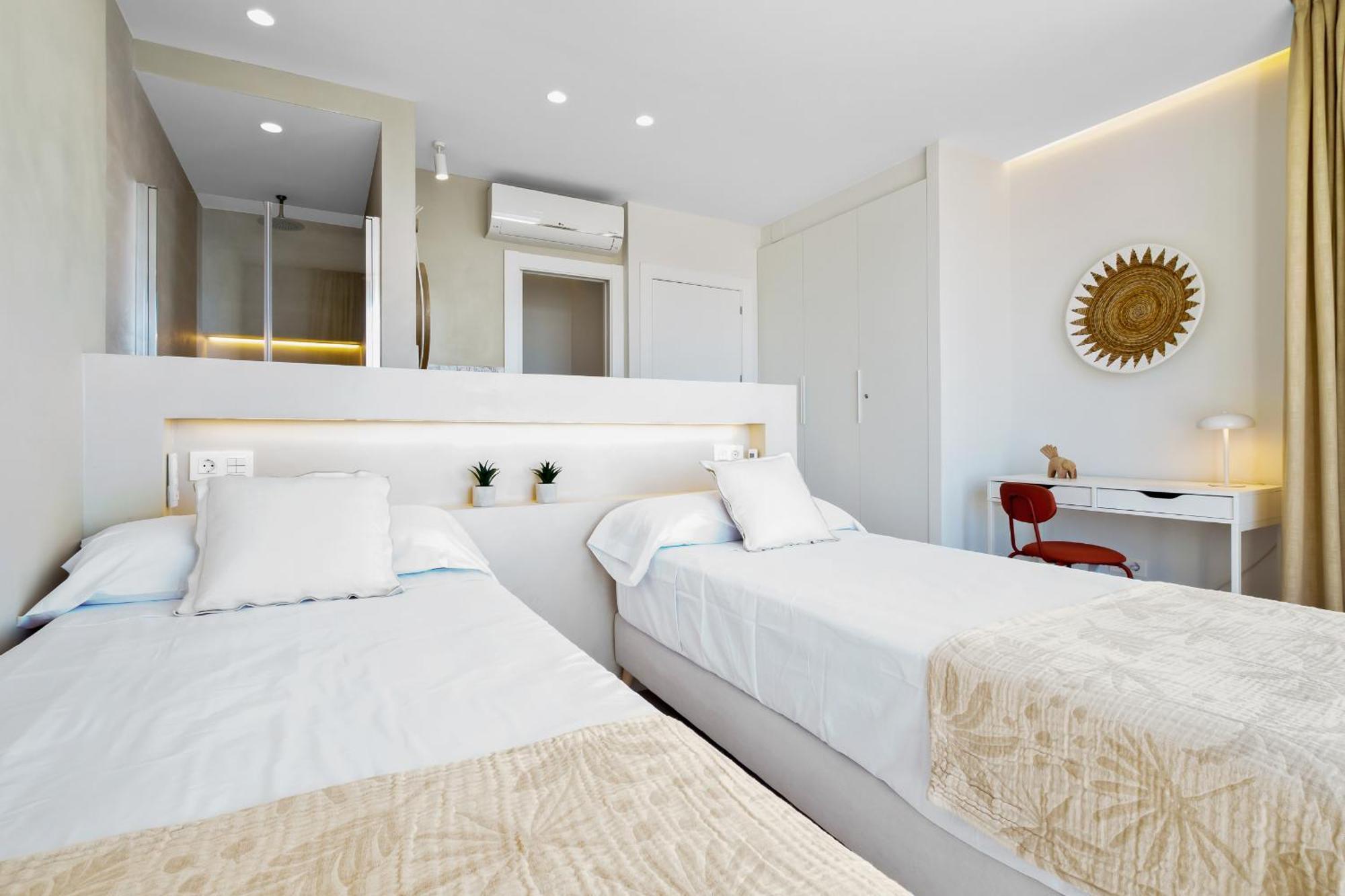 Santa Clara Modern & Exclusive Seafront Apartment Torremolinos Exterior photo