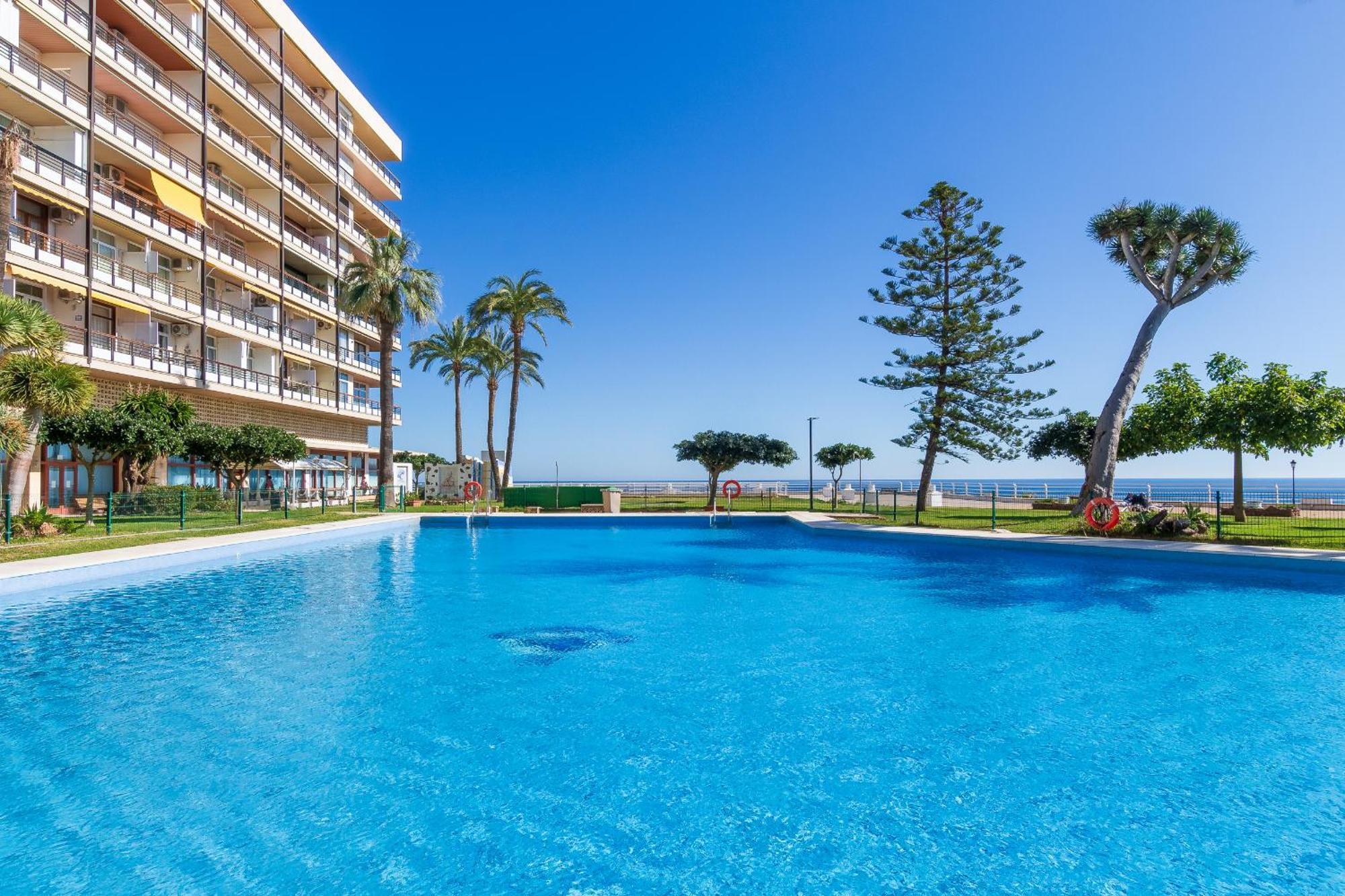 Santa Clara Modern & Exclusive Seafront Apartment Torremolinos Exterior photo